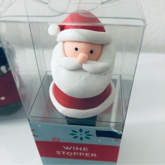 CHRISTMAS NEW SALT AND PEPPER SHAKERS SNOWMAN AND WINE STOPPER BUNDLE - Picture 3 of 4